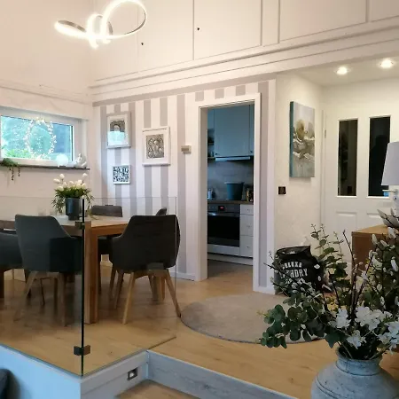 펜션 Eifelhaeuschen Am