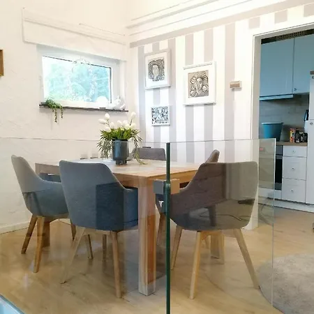 펜션 Eifelhaeuschen Am