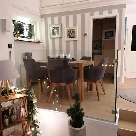 Eifelhaeuschen Am Semesterbostad