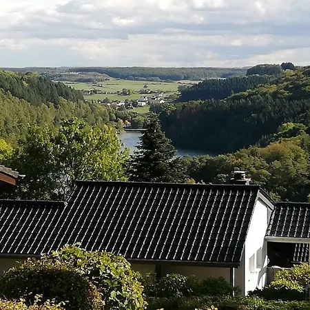Eifelhaeuschen Am Semesterbostad
