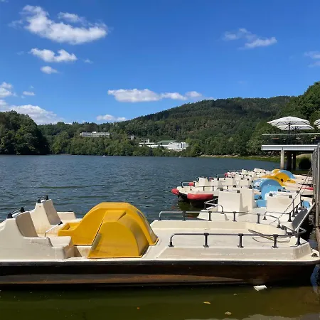 펜션 Eifelhaeuschen Am Biersdorf