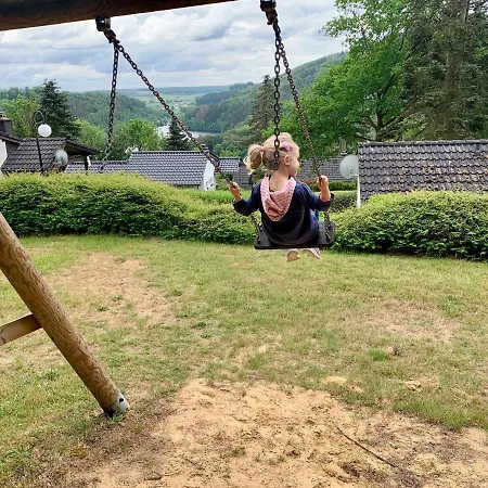 Eifelhaeuschen Am 펜션 *